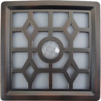 30300-307 Fulcrum 4-LED Soft Glow Outdoor Battery Operated Light Fixture